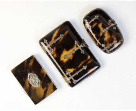 A continental Art Deco silver and tortoiseshell box, import marks for London 1928, the tortoise shell cover decorated with ge