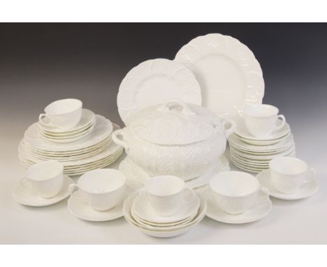 A Wedgwood 'Countryware' part service, comprising: a tureen and cover, seven salad plates, two dinner plates and two teacups 