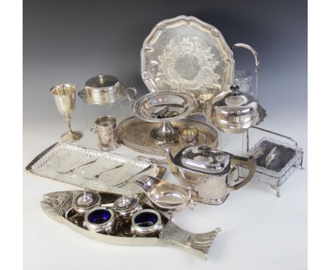 A large collection of silver plated and silver coloured tableware, to include a set of twelve double ended spoons, each 9.1cm