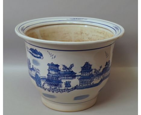 Amendment: Please note that this lot also contains an additional collection of Japanese and Chinese pottery and porcelains, m