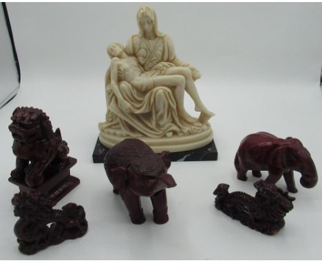 Resin statue copy of Mary holding Jesus, copied from the Pieta of Michelangelo, five Chinese resin figures of a Dog of Pho, t