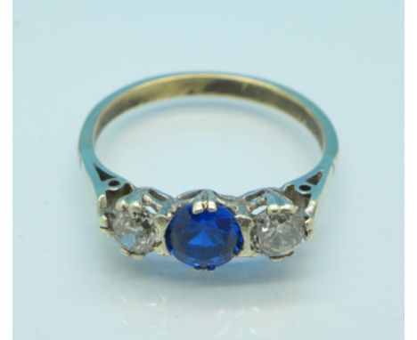 An 18ct gold, platinum, blue stone and diamond ring, 2.5g, Q