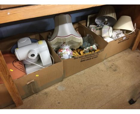 A shelf of assorted to include Ringtons, Maling etc.