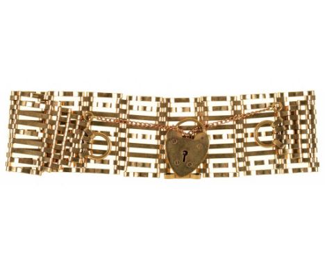 A 9CT GOLD GATE BRACELET WITH PADLOCK CLASP AND SAFETY CHAIN, 33.5G++LIGHT WEAR CONSISTENT WITH AGE