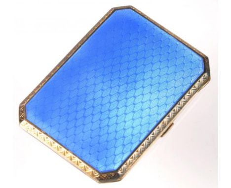 A CONTINENTAL SILVER GILT AND BLUE GUILLOCHE ENAMEL LADY'S CIGARETTE CASE, 8.3CM L, IMPORT MARKED LONDON 1929, 2OZS 18DWTS