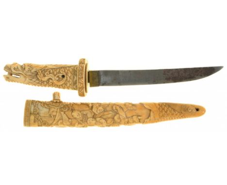 A JAPANESE CARVED IVORY DAGGER, BLADE 15.8CM L, MEIJI PERIOD 