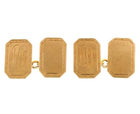 A PAIR OF 9CT GOLD MONOGRAMMED CUFFLINKS, BIRMINGHAM 1948, 8.5G++LIGHT SCRATCHES CONSISTENT WITH AGE