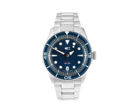 Christopher Ward: A Stainless Steel Automatic Calendar Centre Seconds Wristwatch, signed Christopher Ward, 200m/660ft, model: