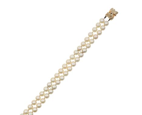 A Two Row Cultured Pearl Bracelet, with A Diamond Claspthe two rows of twenty-two cultured pearls with yellow plain polished 