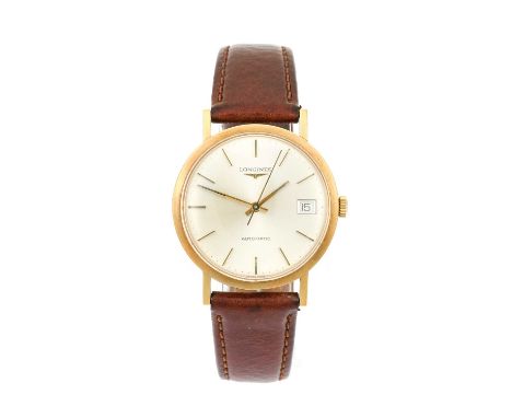 Longines: A 9 Carat Gold Automatic Calendar Centre Seconds Wristwatch, signed Longines, 1979, (calibre L633.1) lever movement