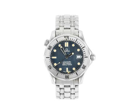 Omega: A MId-Size Calendar Centre Seconds Wristwatch, signed Omega, Professional 300m/1000ft model: Seamaster, ref: 196.1502,
