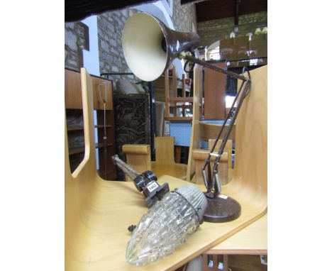 Two anglepoise lamps together with a further anglepoise lamp and an industrial articulated wall light with glass shade (4)