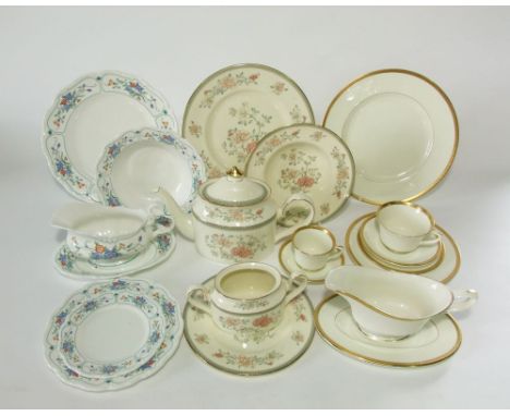 Royal Albert Hamlyn dinnerwares including oval meat plate, six dessert plates, six side plates, six soup/dessert bowls, sauce