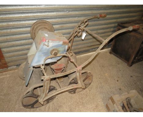 A VINTAGE AGRICULTURAL SEEDER ? BY GOWER&nbsp;OF MARKET DRAYTON