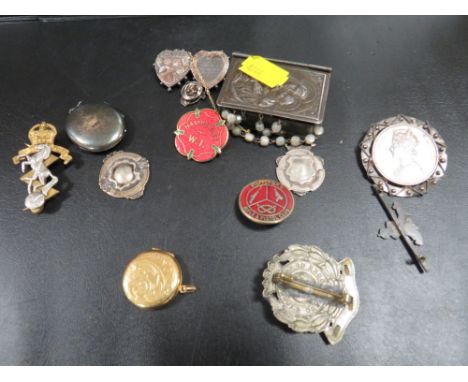 A SMALL BAG OF COLLECTIBLES TON INCLUDE A NOVELTY BOOK VESTA CONTAINING MOTHER OF PEARL ROSARY BEADS ETC, HALLMARKED SILVER W