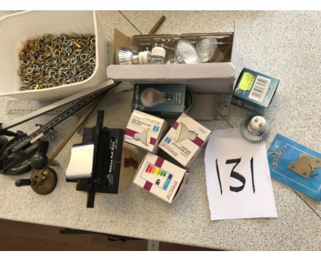 A quantity of light bulbs and sundries. 