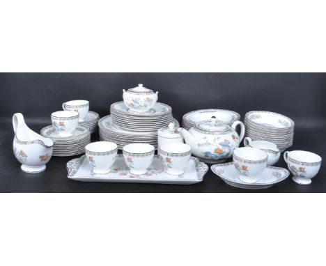 A large collection of vintage 20th century Wedgwood fine bone china in the Kutani Crane pattern. The collection includes plat
