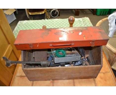 Toolbox and quantity of workshop tools