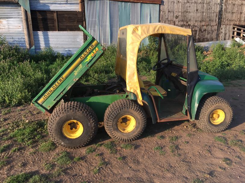 JOHN DEERE 6 WHEEL GATOR **STARTS AND DRIVES****HPI CLEAR** **PLUS VAT**