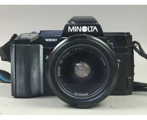 MINOLTA 70-210 1:4 ZOOM LENS,along with further cameras and accessories, including a Minolta camera, an Illford camera, and o