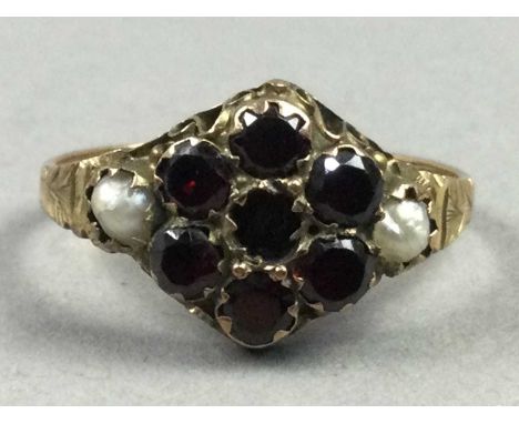 GARNET AND PEARL RING