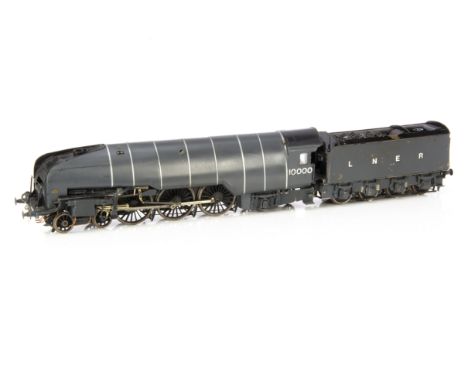 A Finescale 0 Gauge LNER Gresley 'Hush-Hush' 4-6-2-2 Locomotive and Tender, either kit-or scratch-built, representing the loc