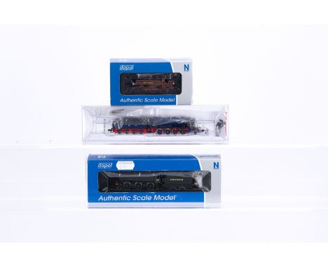 N Gauge British Outline Steam Locomotives, Dapol cased 2S-007-020 L90 Pannier tank locomotive in London Transport red livery,