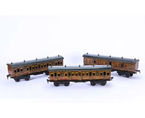 Three Märklin Gauge 1 GNR 'teak' Bogie Coaches, comprising two composites (with slightly different finishes, both No. 2875 - 