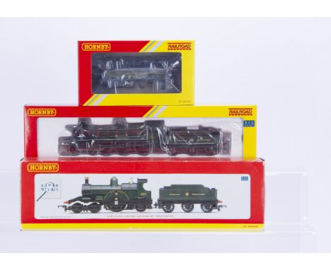 Hornby 00 Gauge GWR green Steam Locomotives, R3170 Hall class 4-6-0 Locomotive and tender 4901 'Adderley Hall', R2614 Dean cl
