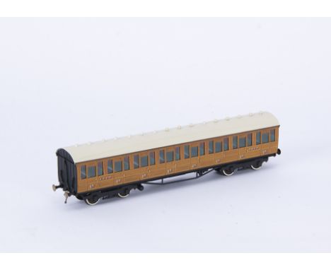 Lawrence Scale Models kitbuilt 00 Gauge 4mm LNER Gresley Passenger All 3rd 3829,  Lawrence Scale Models plaque to underside n