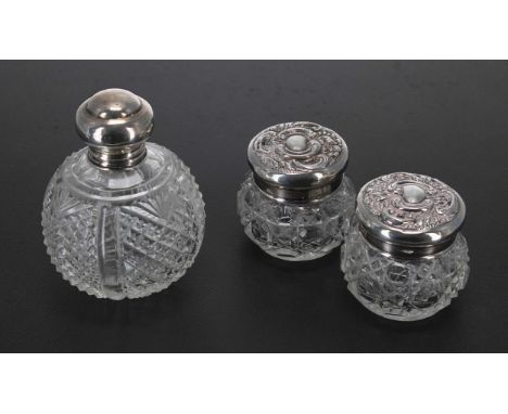 Attractive silver mounted miniature glass globe scent bottle,&nbsp;the screw cover enclosing an inner glass stopper, maker&nb