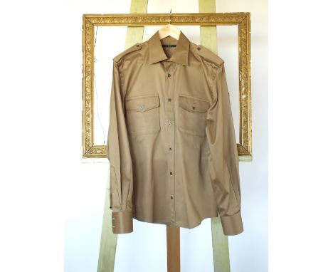 A Gucci shirt, brown, epaulette piping detail, 16.5'' collar