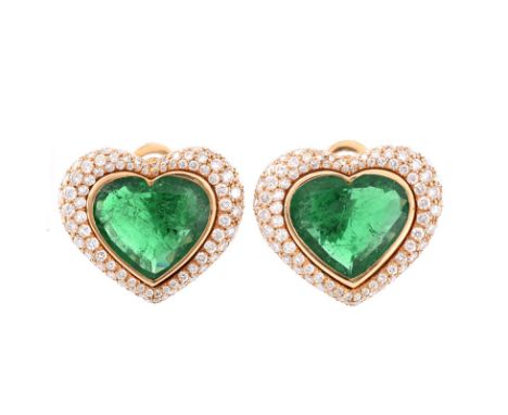 Vintage Large Heart Shape Colombian Emerald, Approx. 8.0-8.5 Carat Pave Set Round Brilliant Cut Diamond and 18 Karat Yellow G