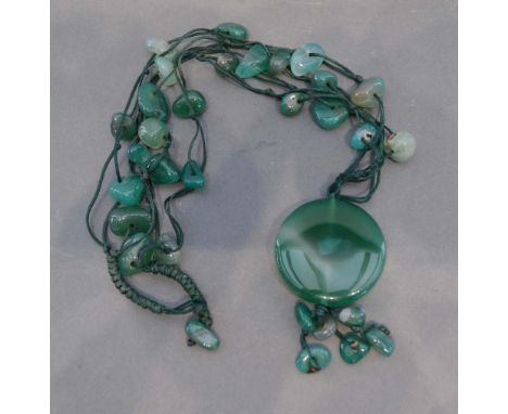 A Chinese Jade Set Necklace 