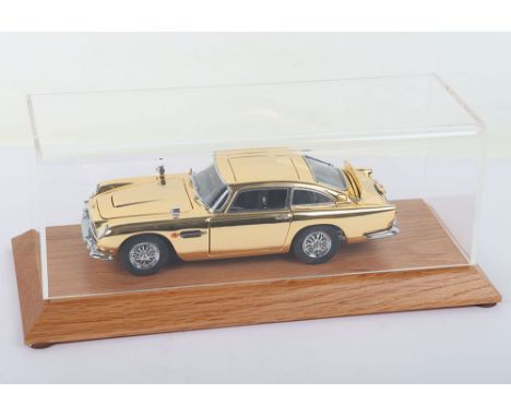 Danbury Mint Special Edition James Bond 007 Aston Martin DB5 1:24 scale model, gold plated, in near mint original complete co