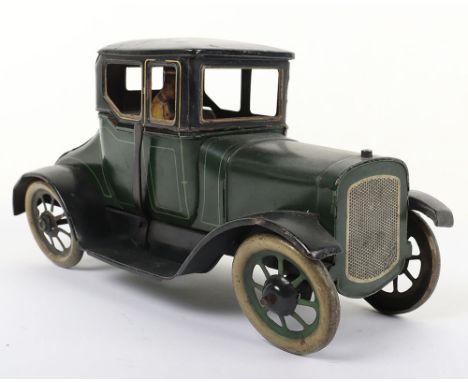 Bing tinplate clockwork Ford Saloon Motor car, German 1920s, finished in green and black with lighter lining, running boards 