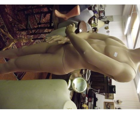Shop Mannequin