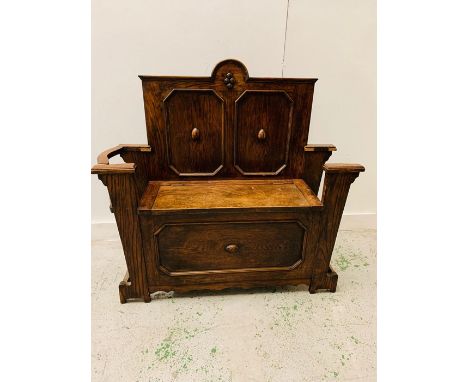 An Arts and Crafts bench AF