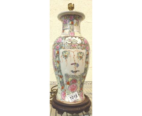 CHINESE LAMP. Large Chinese lamp, 46 cm tall