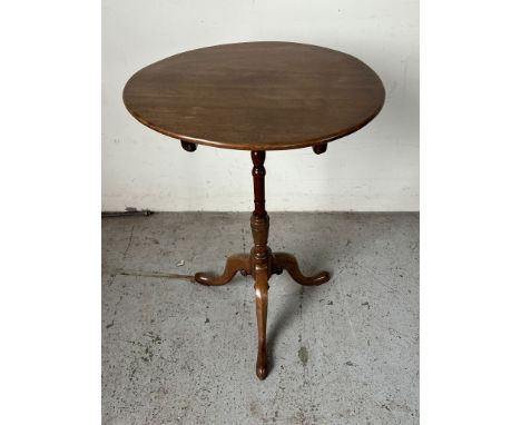 A pedestal table with tripod legs (H68cm W51cm)