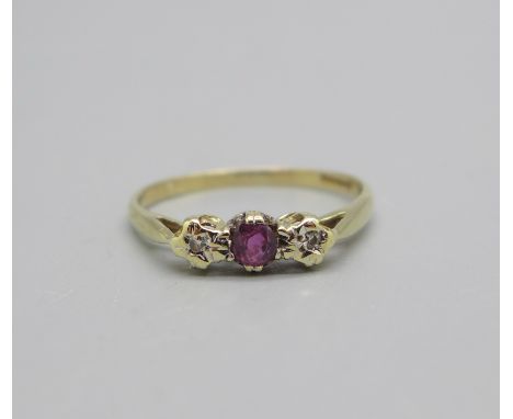 A 9ct gold, amethyst and diamond ring, 1.2g, L 