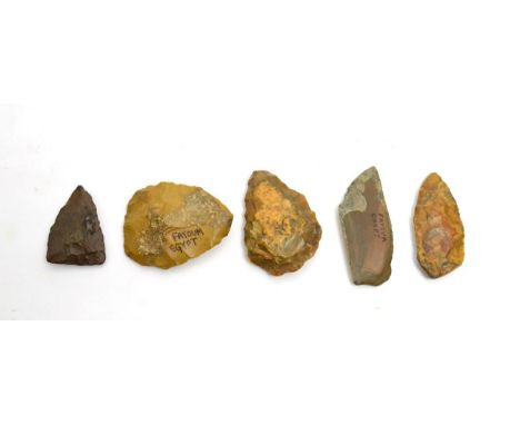 An ancient Egyptian Pre Dynastic knapped flint spear head, Fayoum, circa 3000-4000 BCE, 4.5cm high, with three further tools 