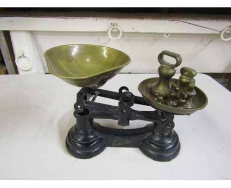Vintage kitchen scales with brass weights&nbsp;