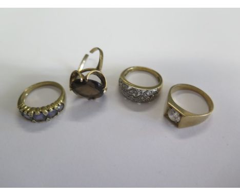 Four hallmarked 9ct yellow gold rings, sizes P/Q/R, other has been cut, total weight approx 15.5 grams 