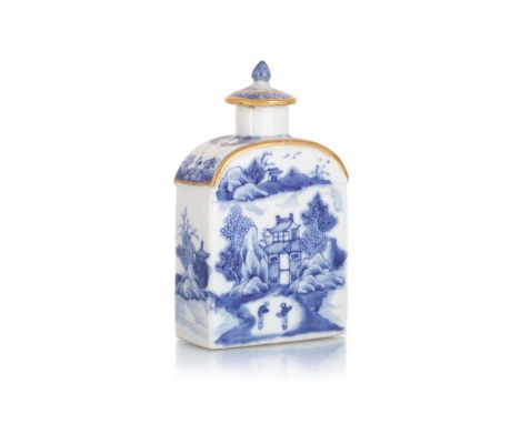 18TH CENTURY CHINESE BLUE AND WHITE LIDDED TEA CADDY, QIANLONG (1736 - 1795) decorated with outside scenes of figures in coun
