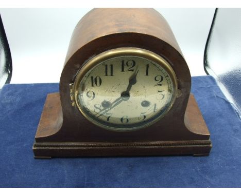 Mantle Clock with key and pendulum