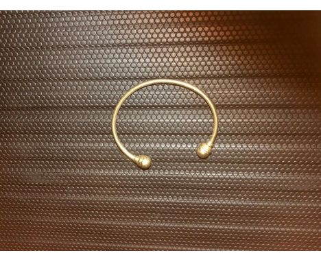 9ct gold Baby’s bangle 4.99 grams 