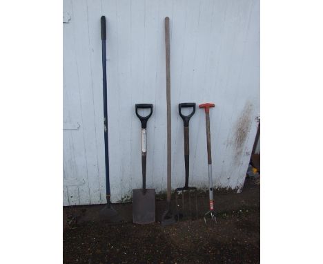 Spear and Jackson Fork and Spade , Hoe , Rake and cultivator