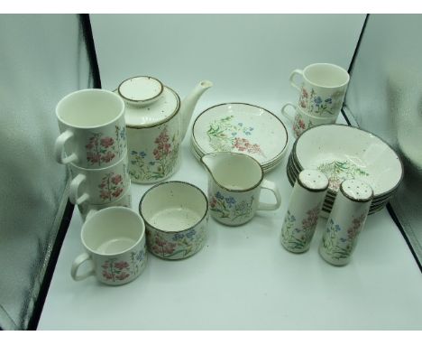 22 pieces J G Meakin Lifestyle and Country Lane