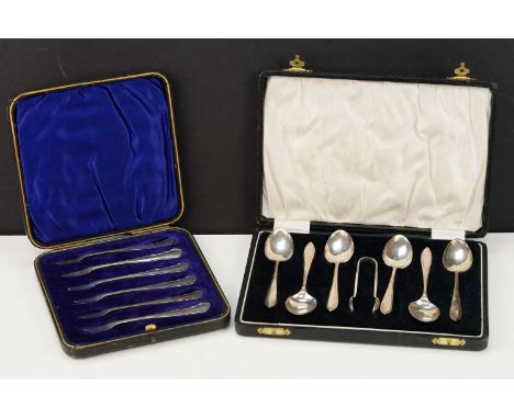 Set of six silver hallmarked shellfish picks within original fitted box (hallmarked Sheffield 1908, William Hutton &amp; Sons